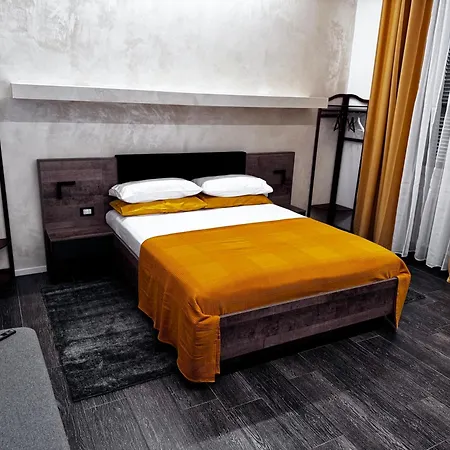 בית הארחה Affittacamere'il Conte' 3*